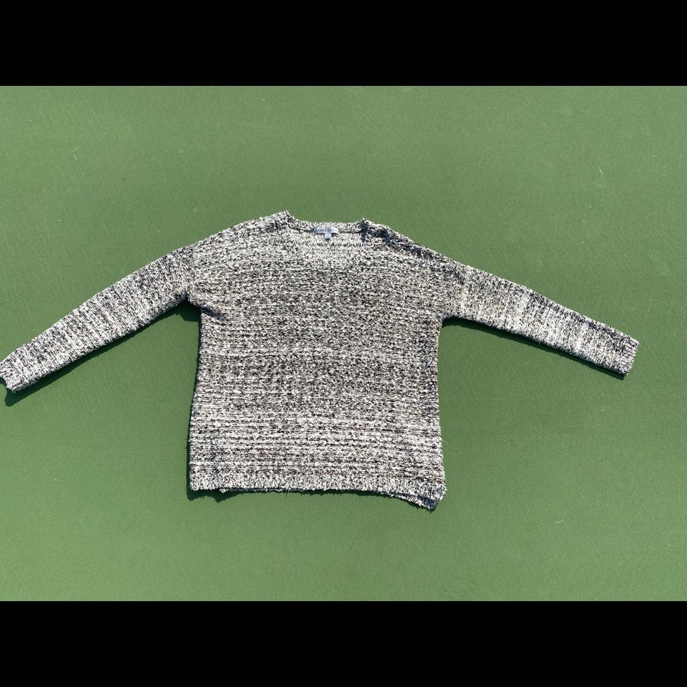 Sweater - Picture 2 of 6